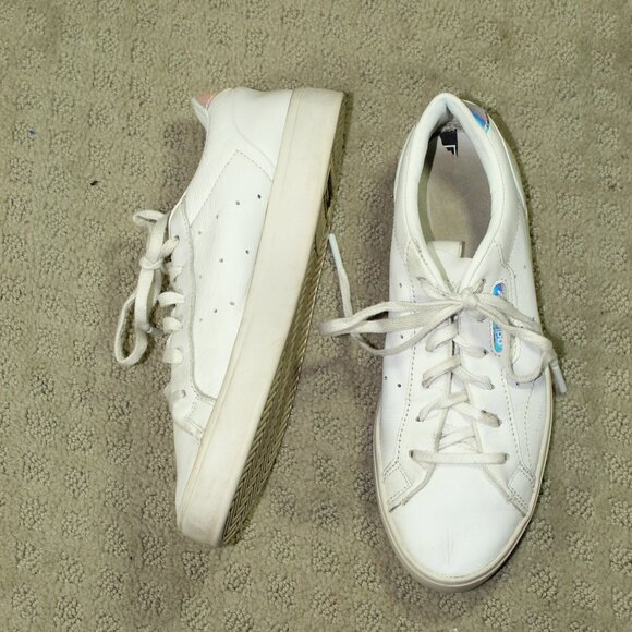 Wm Size 7 - Adidas Sleek Footwear White with Iridescent Accents Athletic Shoes - Picture 1 of 6